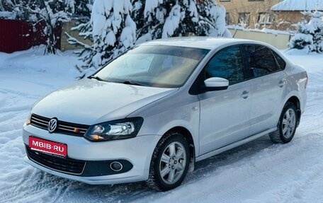 Volkswagen Polo VI (EU Market), 2012 год, 549 000 рублей, 1 фотография