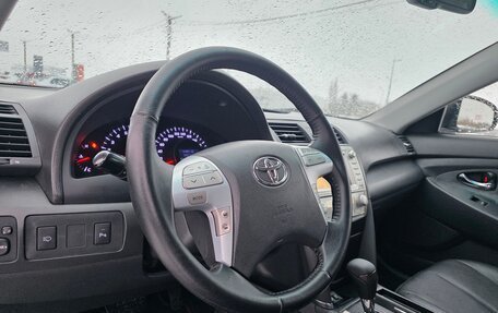 Toyota Camry, 2010 год, 1 050 000 рублей, 17 фотография