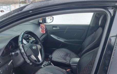 Hyundai Solaris II рестайлинг, 2015 год, 540 000 рублей, 6 фотография