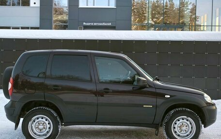 Chevrolet Niva I рестайлинг, 2017 год, 730 000 рублей, 5 фотография