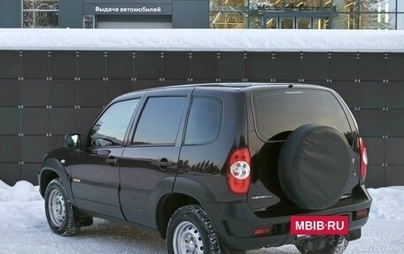 Chevrolet Niva I рестайлинг, 2017 год, 730 000 рублей, 9 фотография