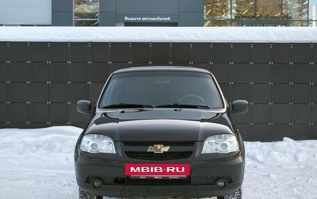 Chevrolet Niva I рестайлинг, 2017 год, 730 000 рублей, 2 фотография