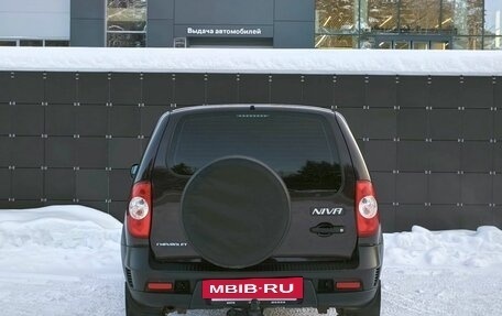 Chevrolet Niva I рестайлинг, 2017 год, 730 000 рублей, 7 фотография
