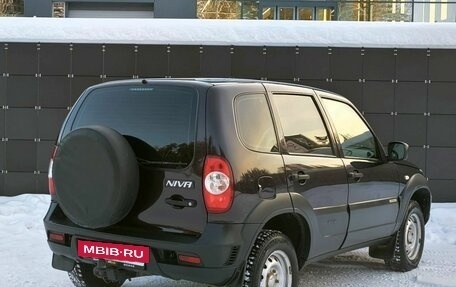 Chevrolet Niva I рестайлинг, 2017 год, 730 000 рублей, 6 фотография