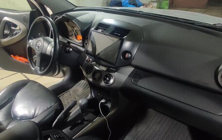 Toyota RAV4, 2006 год, 1 150 000 рублей, 10 фотография