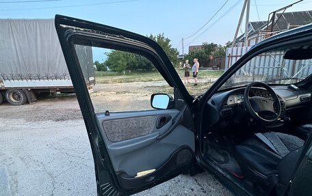 Chevrolet Niva I рестайлинг, 2004 год, 420 000 рублей, 10 фотография