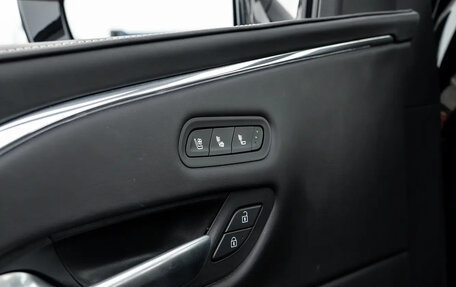 Cadillac Escalade V, 2022 год, 15 000 000 рублей, 15 фотография