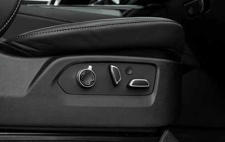 Cadillac Escalade V, 2022 год, 15 000 000 рублей, 10 фотография