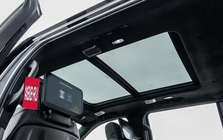 Cadillac Escalade V, 2022 год, 15 000 000 рублей, 12 фотография