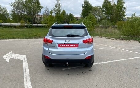 Hyundai Tucson III, 2011 год, 1 350 000 рублей, 5 фотография