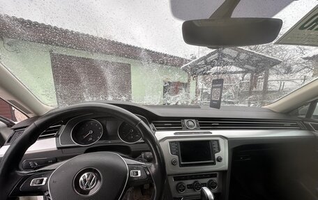 Volkswagen Passat B8 рестайлинг, 2015 год, 1 800 000 рублей, 5 фотография