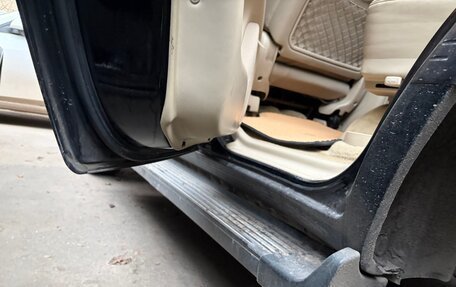 Toyota Land Cruiser 100 рестайлинг 2, 2006 год, 1 500 000 рублей, 3 фотография