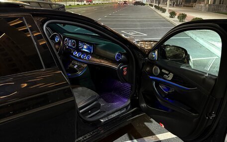 Mercedes-Benz E-Класс, 2017 год, 3 050 000 рублей, 8 фотография