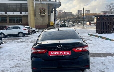 Toyota Camry, 2019 год, 2 700 000 рублей, 5 фотография
