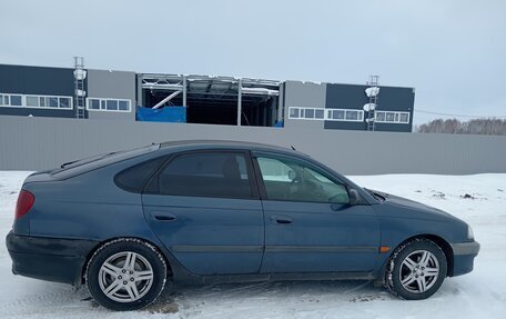 Toyota Avensis III рестайлинг, 1999 год, 260 000 рублей, 2 фотография
