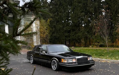 Lincoln Town Car II, 1994 год, 2 500 000 рублей, 2 фотография
