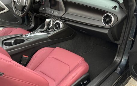 Chevrolet Camaro VI, 2022 год, 2 350 000 рублей, 4 фотография