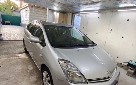 Toyota Prius, 2006 год, 720 000 рублей, 3 фотография