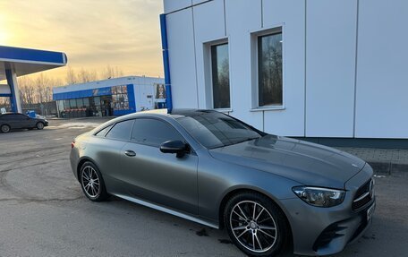 Mercedes-Benz E-Класс, 2021 год, 6 700 000 рублей, 8 фотография