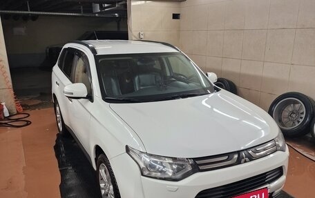 Mitsubishi Outlander III рестайлинг 3, 2012 год, 1 500 000 рублей, 1 фотография