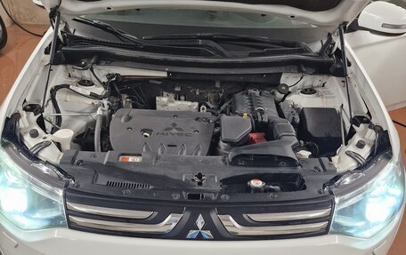 Mitsubishi Outlander III рестайлинг 3, 2012 год, 1 500 000 рублей, 30 фотография