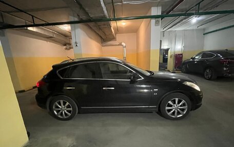 Infiniti QX50 I рестайлинг, 2015 год, 1 850 000 рублей, 1 фотография