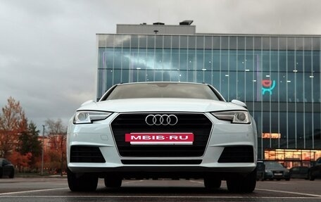 Audi A4, 2018 год, 2 370 000 рублей, 2 фотография