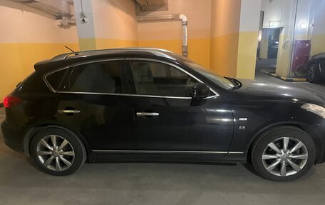 Infiniti QX50 I рестайлинг, 2015 год, 1 850 000 рублей, 2 фотография