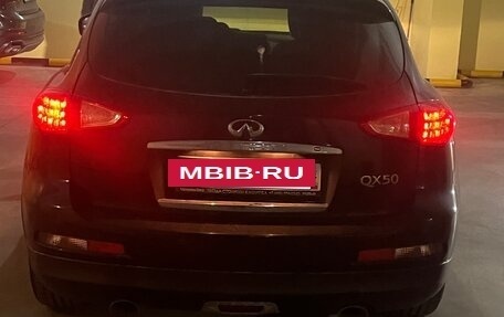 Infiniti QX50 I рестайлинг, 2015 год, 1 850 000 рублей, 5 фотография