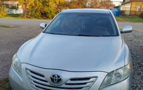 Toyota Camry, 2008 год, 1 100 000 рублей, 1 фотография