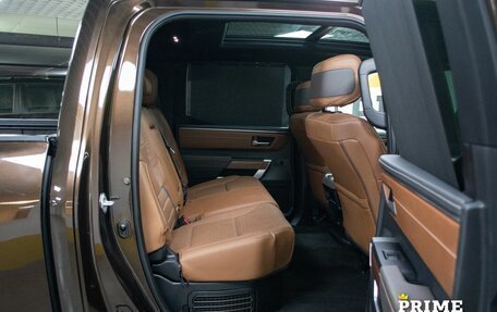 Toyota Tundra, 2024 год, 8 999 000 рублей, 28 фотография