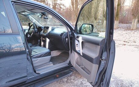 Toyota Land Cruiser Prado 150 рестайлинг 2, 2010 год, 2 455 000 рублей, 22 фотография