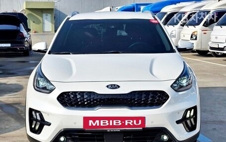 KIA Niro I, 2022 год, 1 587 000 рублей, 2 фотография