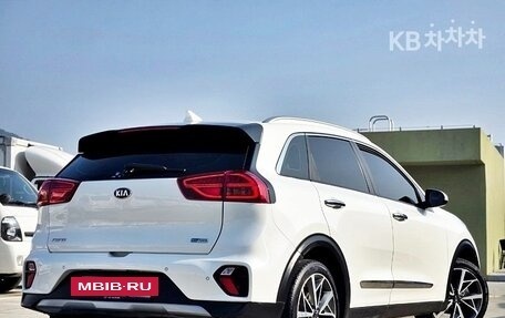 KIA Niro I, 2022 год, 1 587 000 рублей, 3 фотография