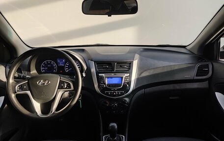 Hyundai Solaris II рестайлинг, 2013 год, 690 000 рублей, 7 фотография