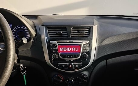 Hyundai Solaris II рестайлинг, 2013 год, 690 000 рублей, 9 фотография