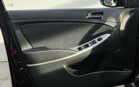 Hyundai Solaris II рестайлинг, 2013 год, 690 000 рублей, 16 фотография