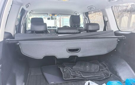 Toyota Land Cruiser Prado 150 рестайлинг 2, 2015 год, 3 400 000 рублей, 15 фотография