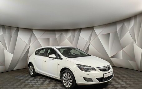 Opel Astra J, 2011 год, 515 000 рублей, 3 фотография