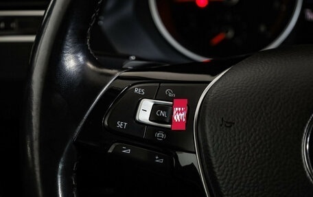 Volkswagen Tiguan II, 2020 год, 2 375 000 рублей, 12 фотография