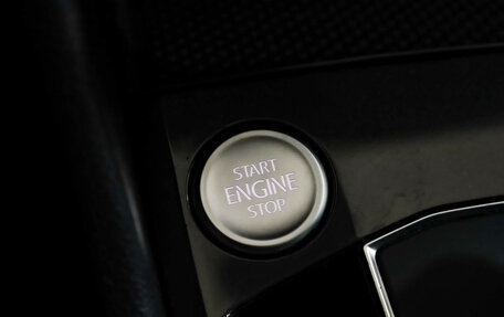 Volkswagen Tiguan II, 2020 год, 2 375 000 рублей, 18 фотография