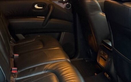 Infiniti QX56, 2013 год, 2 220 000 рублей, 10 фотография