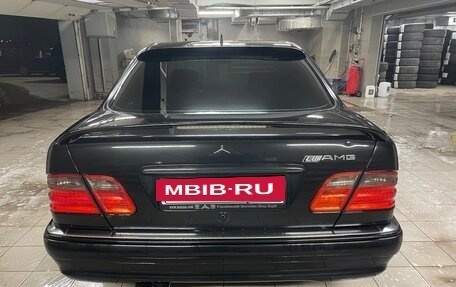 Mercedes-Benz E-Класс, 1996 год, 650 000 рублей, 6 фотография