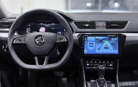 Skoda Superb III рестайлинг, 2025 год, 3 400 000 рублей, 16 фотография