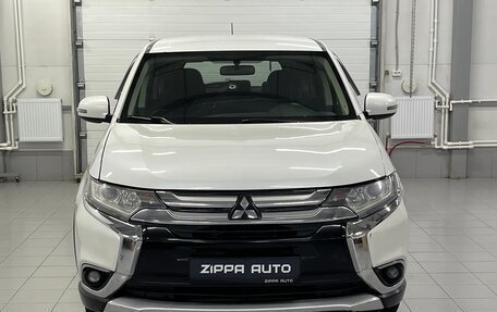 Mitsubishi Outlander III рестайлинг 3, 2016 год, 1 299 000 рублей, 2 фотография