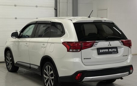 Mitsubishi Outlander III рестайлинг 3, 2016 год, 1 299 000 рублей, 6 фотография