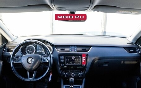 Skoda Octavia, 2016 год, 1 710 000 рублей, 10 фотография