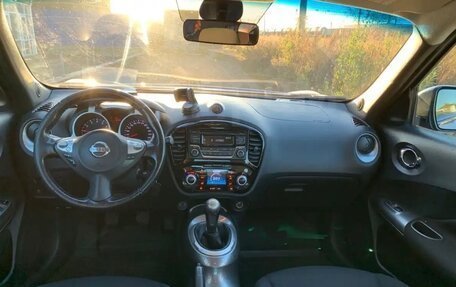 Nissan Juke II, 2014 год, 890 000 рублей, 12 фотография