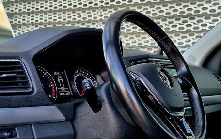 Volkswagen Amarok I рестайлинг, 2017 год, 4 190 000 рублей, 22 фотография