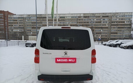 Peugeot Traveller I, 2021 год, 2 860 000 рублей, 7 фотография